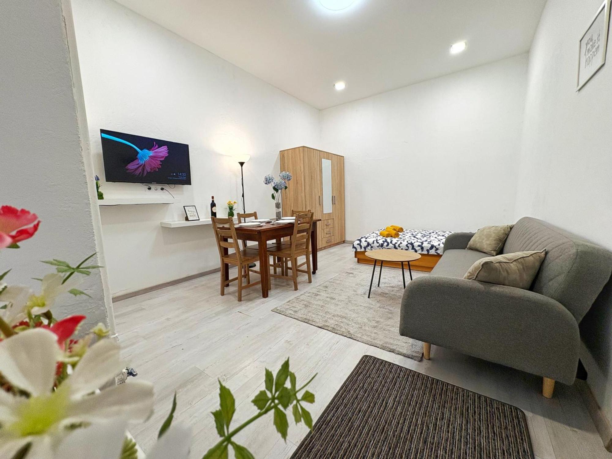 Central Private Apartment-7Pax Budapest Ngoại thất bức ảnh