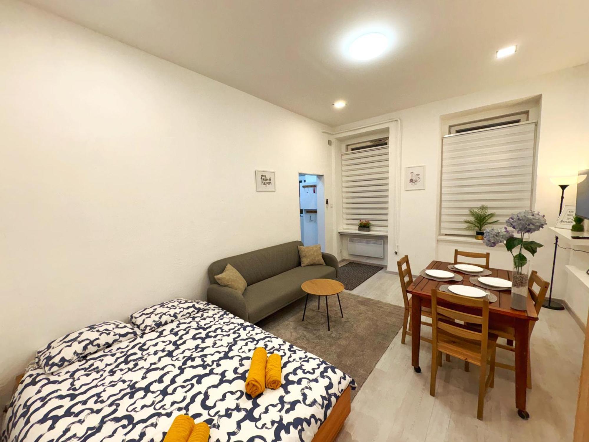 Central Private Apartment-7Pax Budapest Ngoại thất bức ảnh